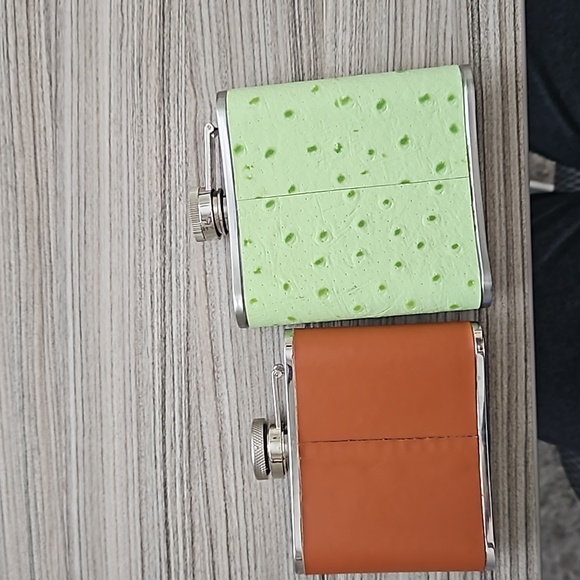 NBU Set of 2 Stainless Steel 4oz and 6oz Flasks - Picture 4 of 7